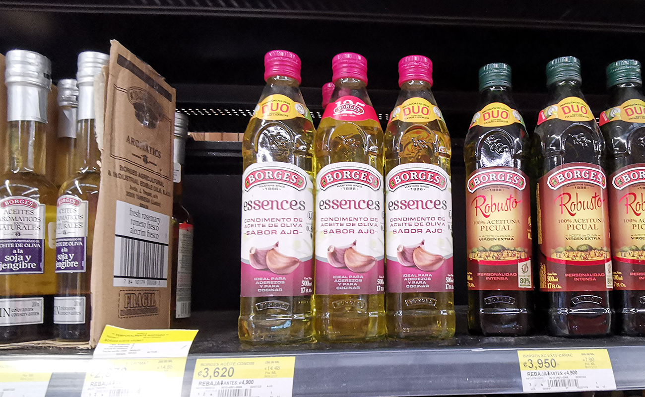 Condimento Essences Aceite de Oliva Sabor Ajo , Supermercado Walmart, San Francisco, Heredia 20072023