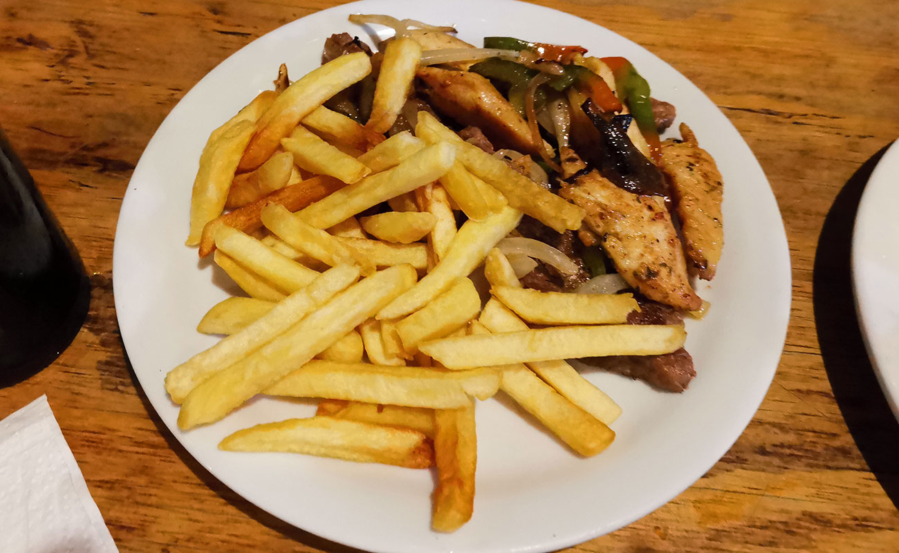 boca-fajitas-mixtas-restaurante-la-casona-de-laly-escazu-san-jose-22122023