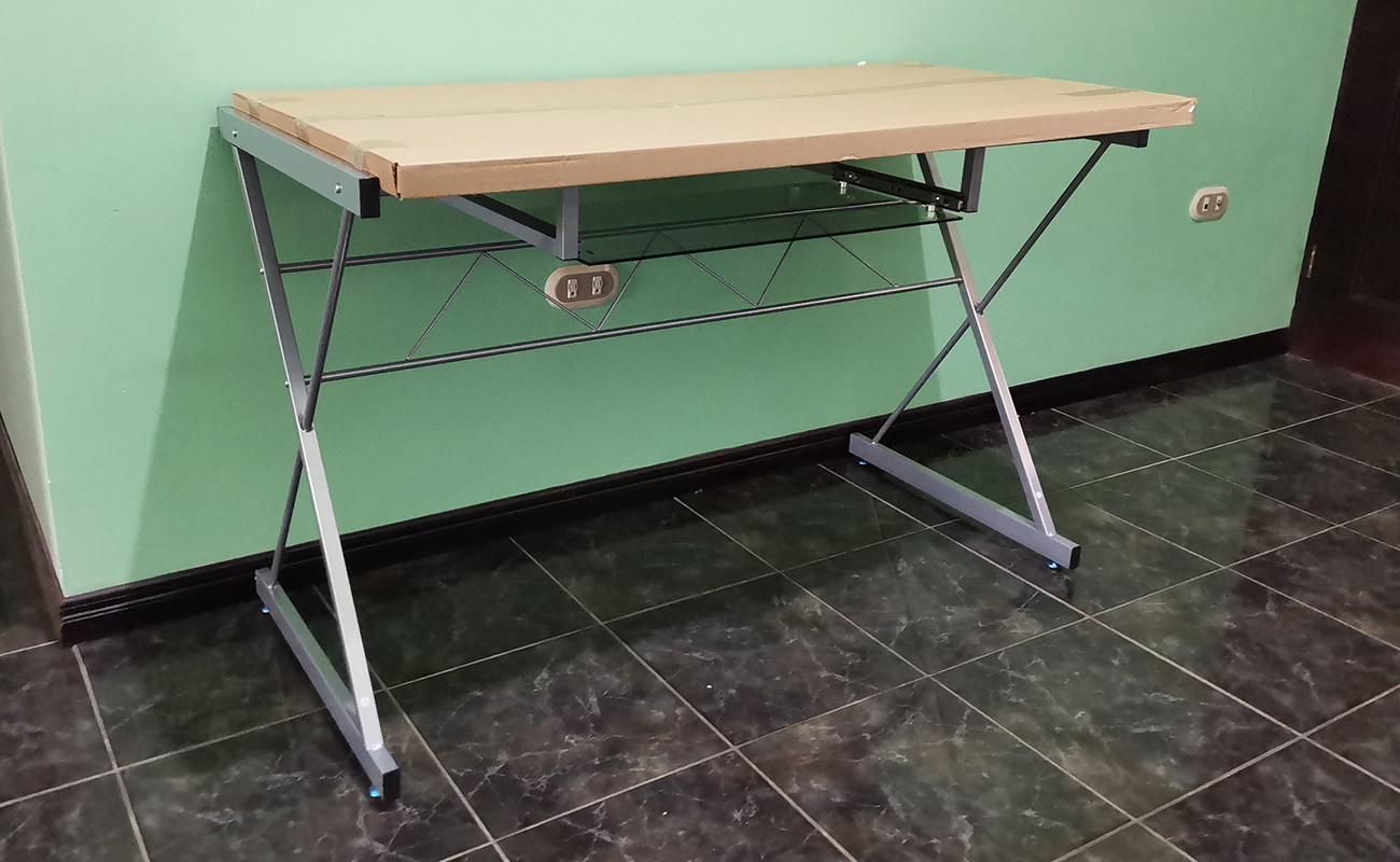 escritorio-personal-de-vidrio-con-porta-teclado-4tune-office-depot-pizzeria-paseo-de-las-flores-distrito-guarari-canton-heredia-09022024