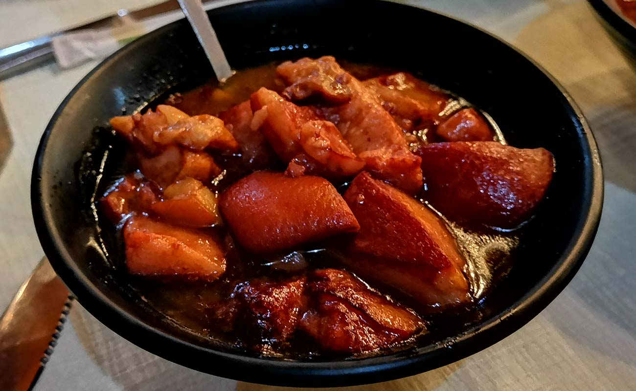 frijoles-con-pellejo-de-cerdo-restaurante-steak-house-el-rodeo-distrito-san-rafael-de-alajuela-cantón-alajuela-11022023