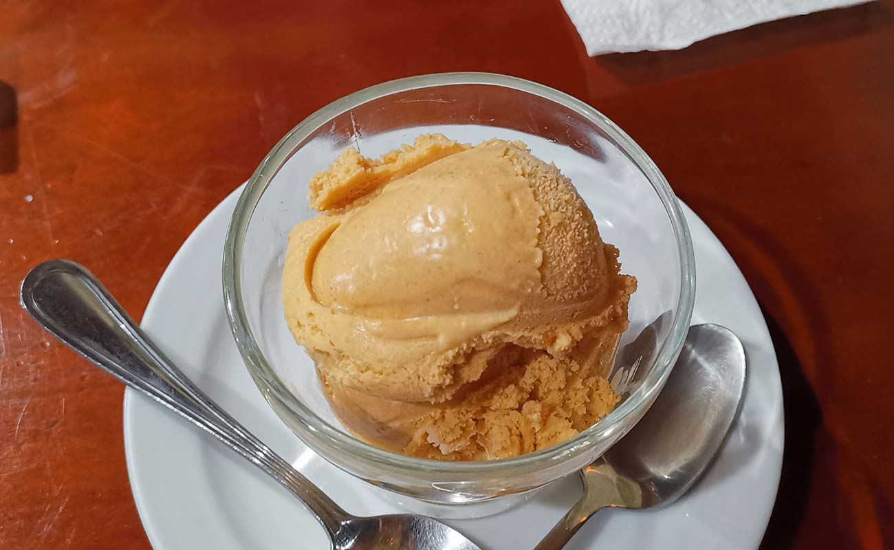 helado-de-lucuma-restaurante-tierra-mar-distrito-san-joaquin-canton-flores-heredia-26022024