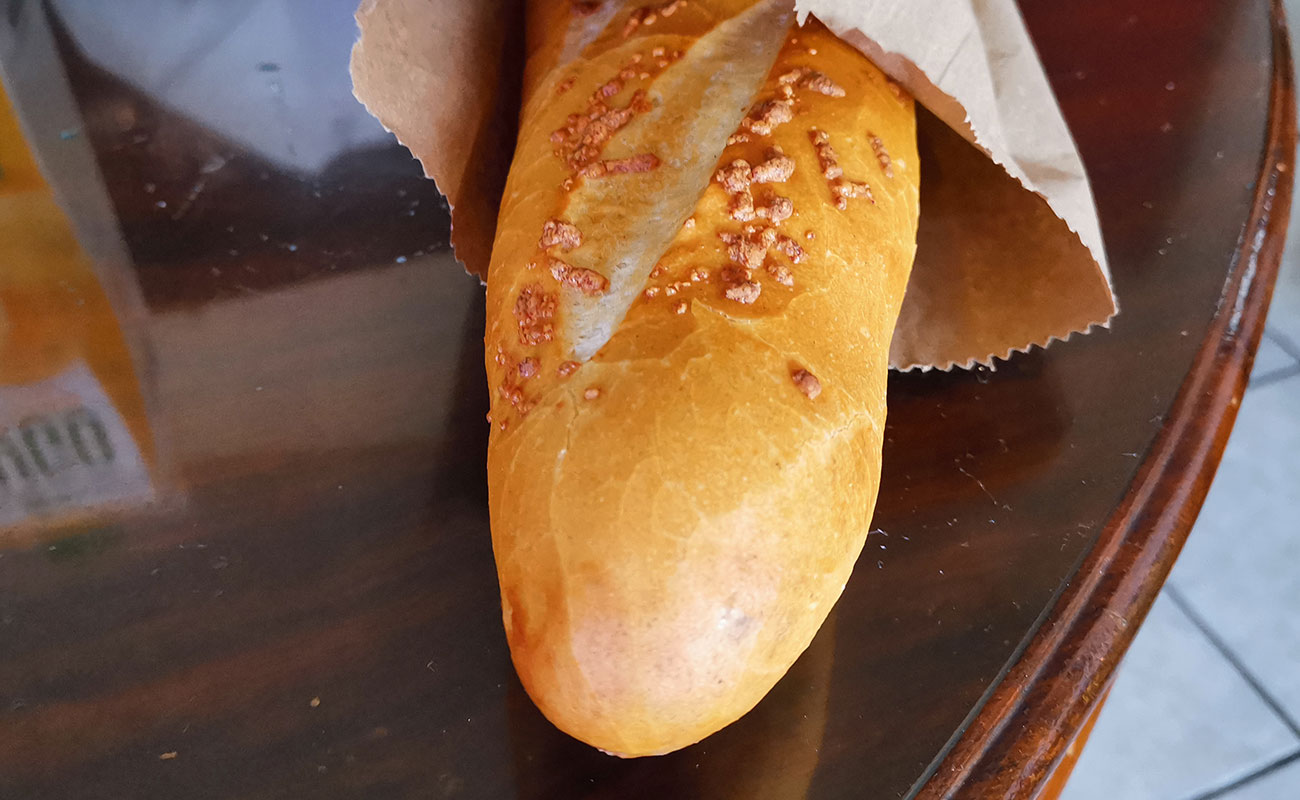 pan-frances-con-queso-ampm-san-francisco-heredia-07112023