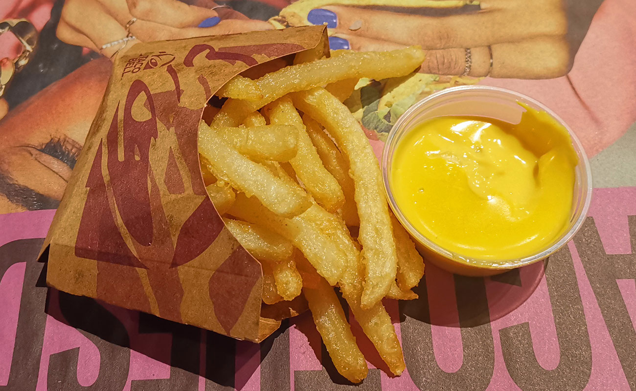 papas-fritas-con-queso-amarillo-taco-bell-barrio-umara-canton-hatillo-san-jose-30122023