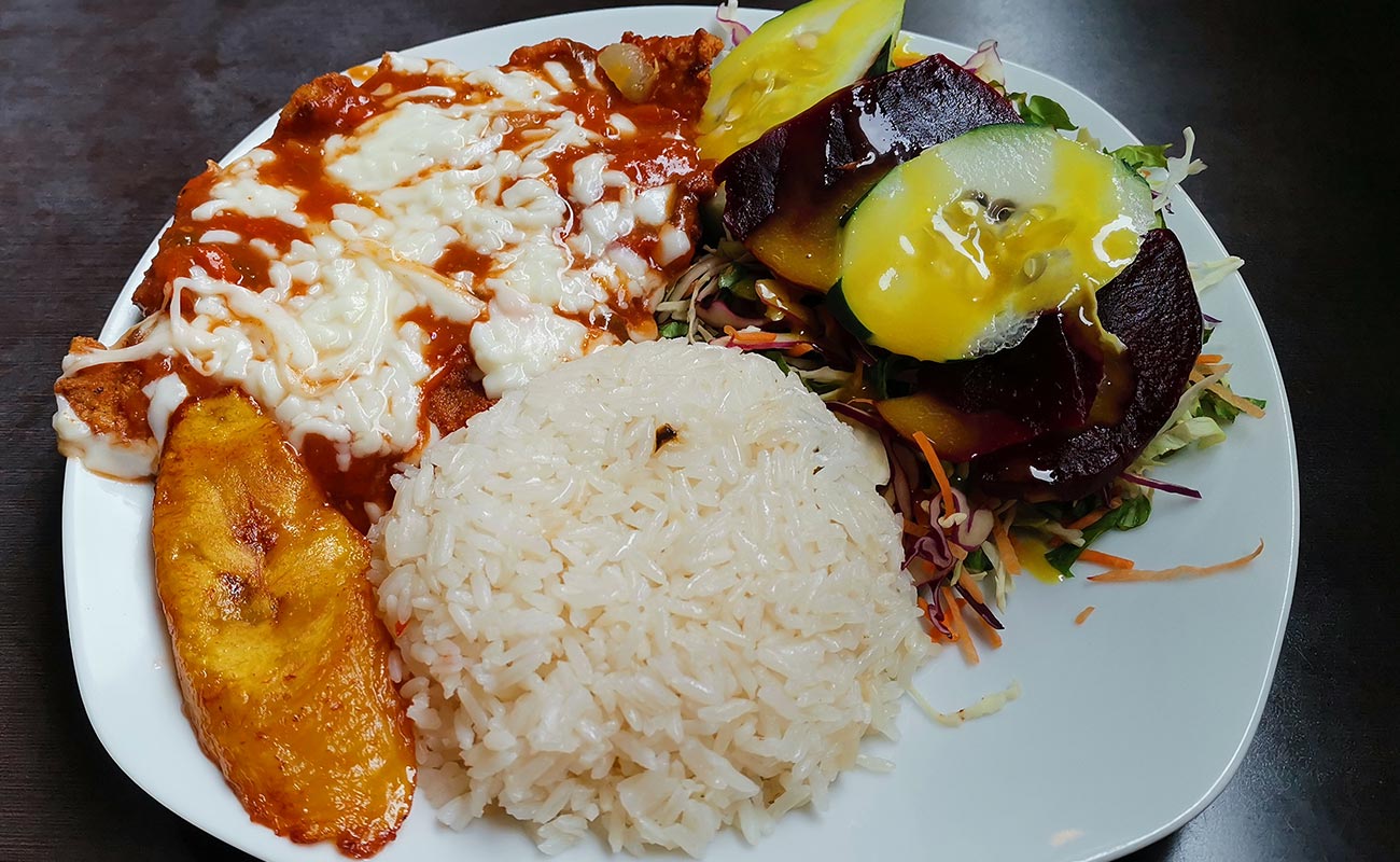 plato-del-dia-pollo-florentino-restaurante-las-delicias-santo-domingo-canton-santo-domingo-provincia-heredia-03072024