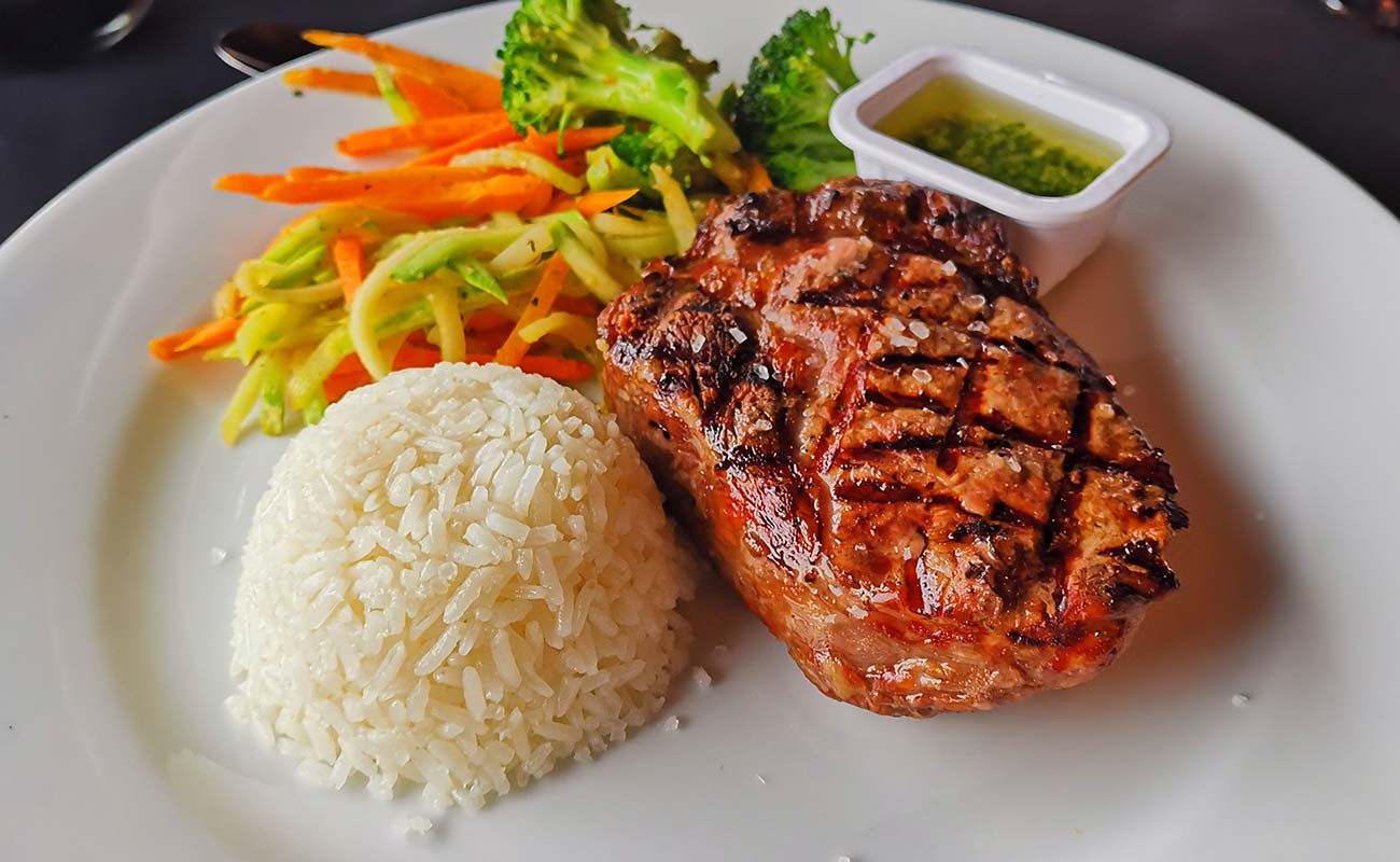 ribeye-200g-restaurante-mirador-ramluna-distrito-tarbaca-canton-aserri-san-jose-09032023