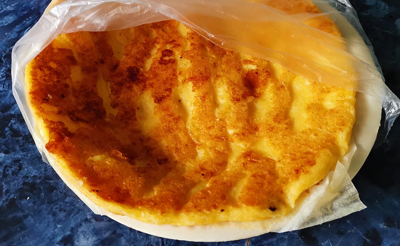 tortilla-con-queso-comida-criolla-la-rustica-mercado-municipal-barrio-los-angeles-distrito-central-canton-heredia-heredia-12062024